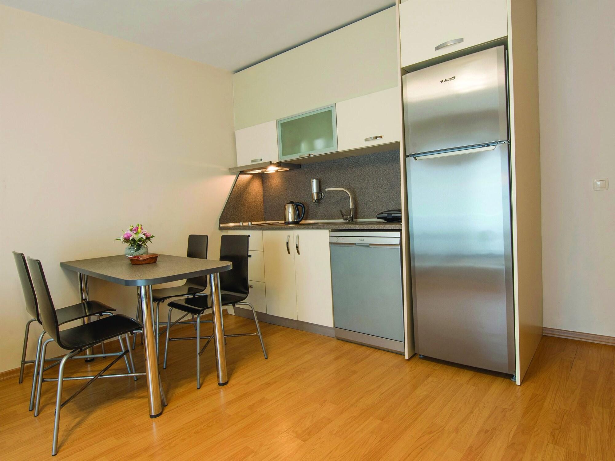 Blueway Hotel Residence Istanbul Exteriör bild