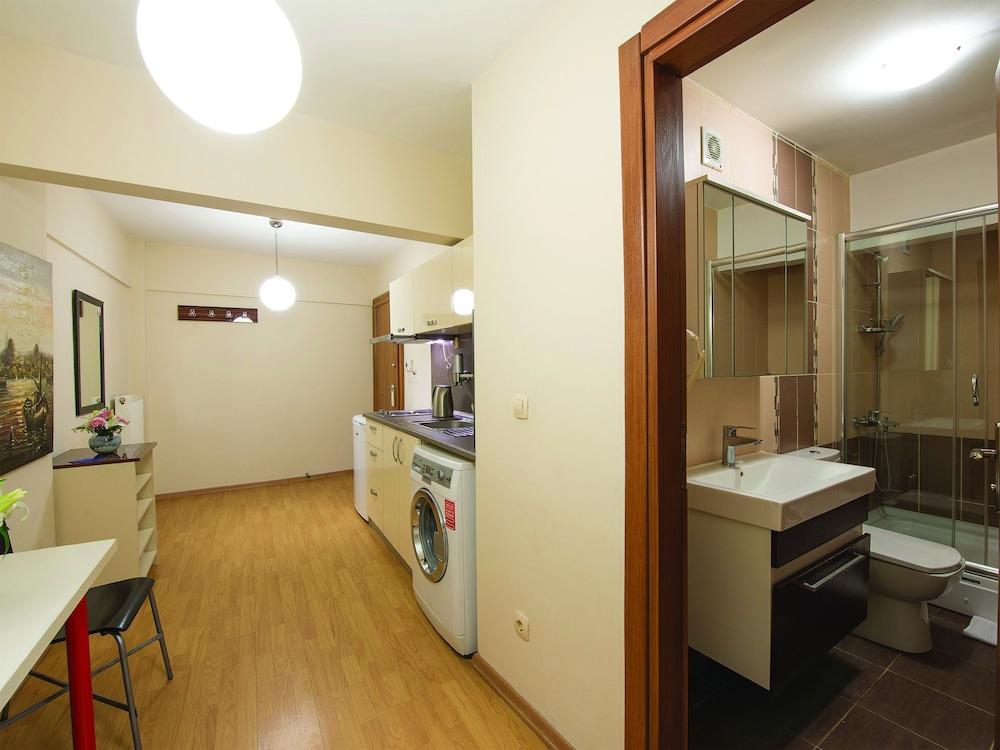 Blueway Hotel Residence Istanbul Exteriör bild